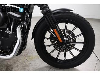 Harley-Davidson XL 883 N Sportster Iron picture 19