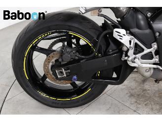 Yamaha  YZF-R1 picture 21
