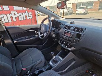 Kia Rio 1.1 cdri plus pack picture 7