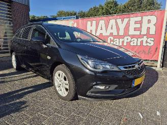 krockskadad bil auto Opel Astra sports tourer 1.0 online edition 2018/8