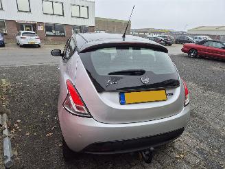 Lancia Ypsilon 0.9 TwinAIR Silver picture 4