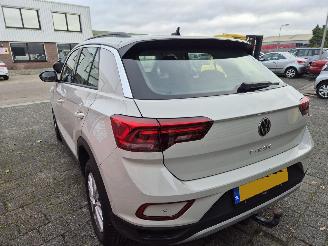 Volkswagen T-Roc 1.5 tsi life business picture 4