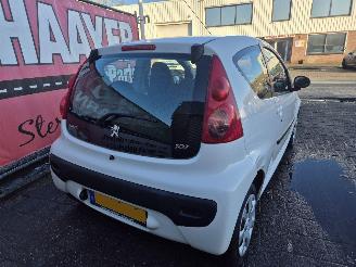 Peugeot 107 1.0 12v XS picture 4