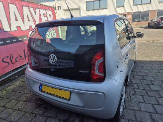 Volkswagen Up! 1.0 move up! Bluemotion picture 5