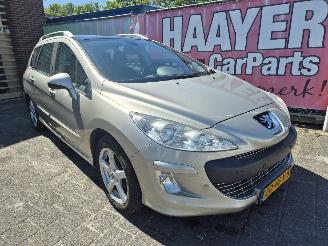 Schadeauto Peugeot 308 1.6 vti  7 PERSOONS 2008/11