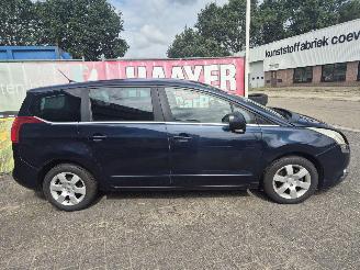 Peugeot 5008 1.6 VTI blue lease 7P picture 2