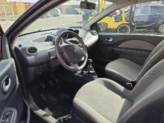 Renault Twingo 1.2 16v collection picture 8