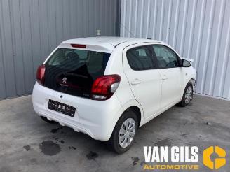 Peugeot 108 108, Hatchback, 2014 1.0 12V picture 2