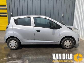 Chevrolet Spark Spark (M300), Hatchback, 2010 / 2015 1.0 16V picture 8