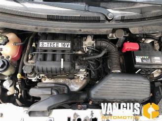 Chevrolet Spark Spark (M300), Hatchback, 2010 / 2015 1.0 16V picture 12