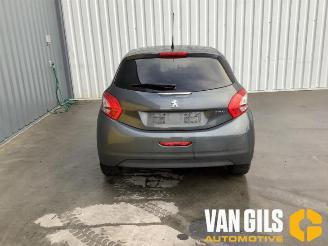 Uttjänta bilar auto Peugeot 208 208 I (CA/CC/CK/CL), Hatchback, 2012 / 2019 1.2 Vti 12V PureTech 82 2014/10
