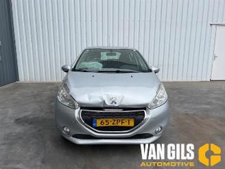 Salvage car Peugeot 208 208 I (CA/CC/CK/CL), Hatchback, 2012 / 2019 1.0 Vti 12V PureTech 2013/2