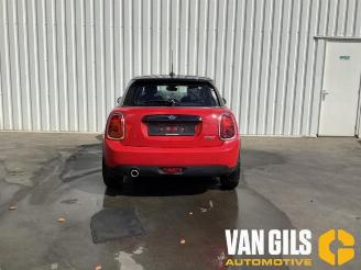Uttjänta bilar auto Mini Cooper Mini (F55), Hatchback 5-drs, 2013 1.5 12V Cooper 2020/1