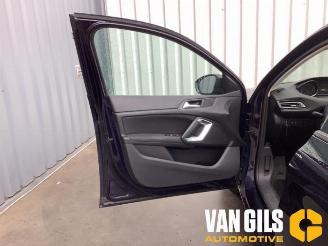 Peugeot 308 308 SW (L4/L9/LC/LJ/LR), Combi 5-drs, 2014 / 2021 1.6 BlueHDi 120 picture 14
