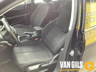 Peugeot 308 308 SW (L4/L9/LC/LJ/LR), Combi 5-drs, 2014 / 2021 1.6 BlueHDi 120 picture 16