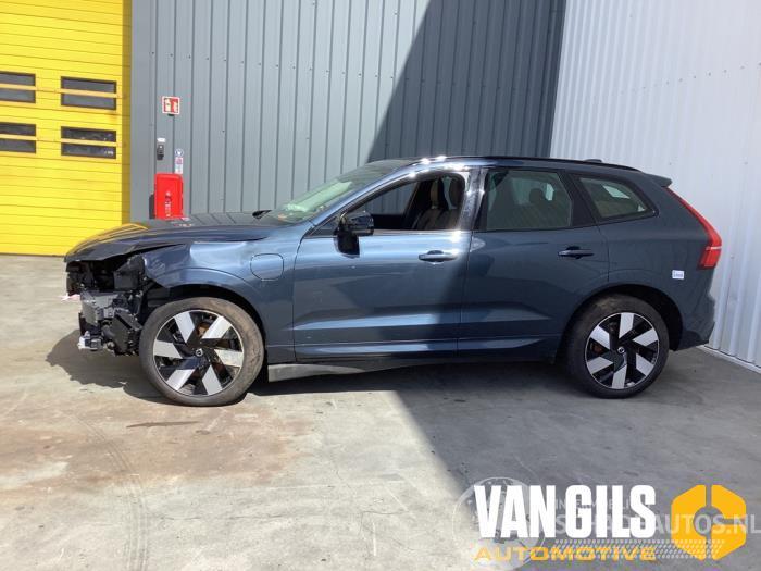 Volvo Xc-60 XC60 II (UZ), SUV, 2017 2.0 T6 16V Recharge, Twin Engine AWD