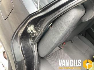 Chevrolet Aveo Aveo (250), Hatchback, 2008 / 2011 1.2 16V picture 14