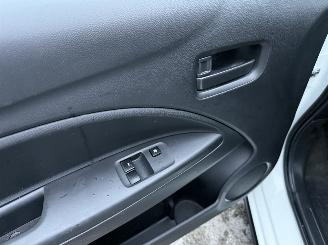 Mitsubishi Space-star 1.0 Cool+ picture 10