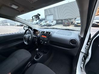 Mitsubishi Space-star 1.0 Cool+ picture 15