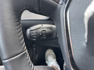 Peugeot e-208 EV Active 50 kWh picture 15