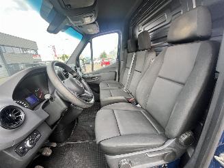 Mercedes Sprinter 2.2 316 MBux L2H2 120KW picture 17