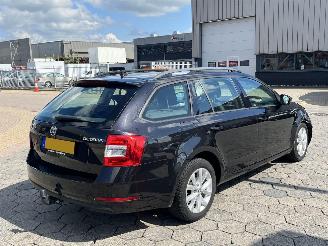 Skoda Octavia Combi 1.0 TSI Greentech Business Edition picture 4