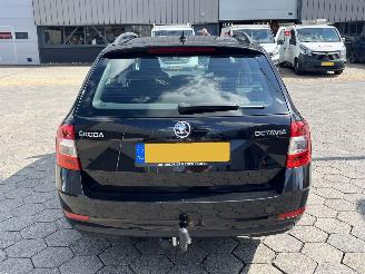 Skoda Octavia Combi 1.0 TSI Greentech Business Edition picture 5