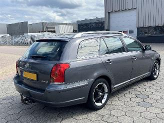 Toyota Avensis Wagon 2.0 VVTi Linea Sol picture 4