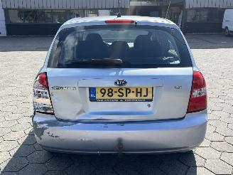 Kia Cerato 1.6-16V LX picture 5