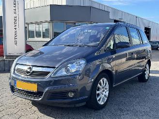 uszkodzony samochody osobowe Opel Zafira 1.8 Temptation 2007/6