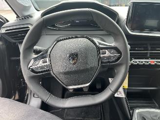 Peugeot 208 1.2 PureTech 75 Style picture 17