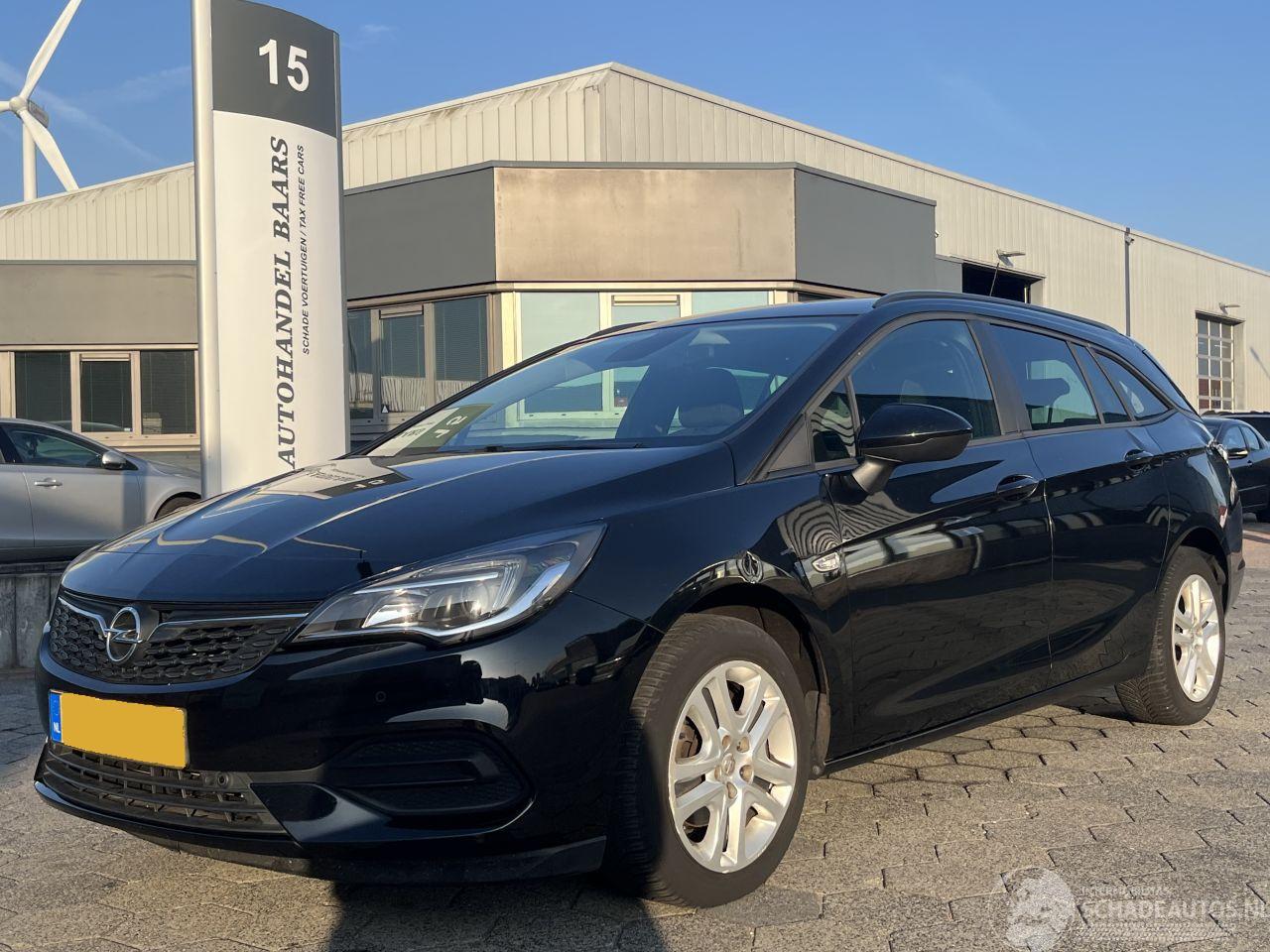 Opel Astra Sports Tourer 110 pk Edition