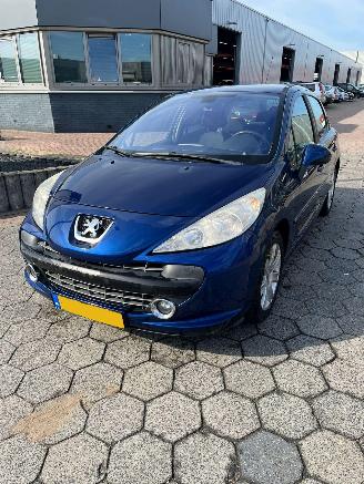 damaged passenger cars Peugeot 207 1.6 VTi XS 2006/1