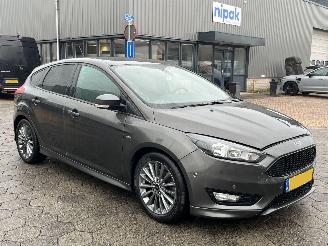 Ford Focus 1.5 ST-Line picture 3