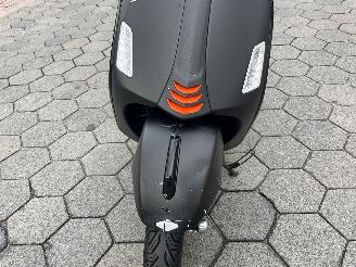 Vespa  GTS 300 SuperSport HPE picture 9