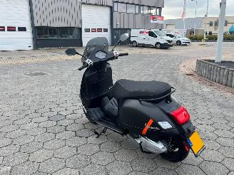 Vespa  GTS 300 SuperSport HPE picture 8