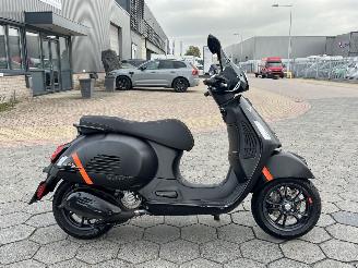 Vespa  GTS 300 SuperSport HPE picture 5