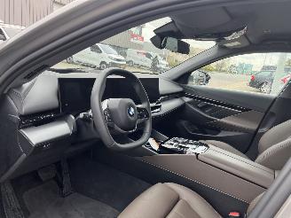 BMW 5-serie 520i picture 12