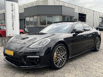 Vaurioauto  passenger cars Porsche Panamera 2.9 4 E-Hybrid Platinum Edition 2023/4