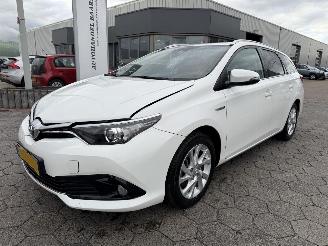 Avarii autoturisme Toyota Auris Touring Sports 1.8 Hybrid Dynamic Go 2017/9