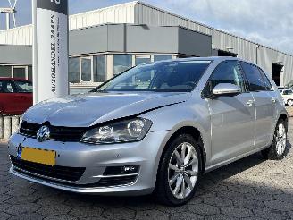 Avarii autoturisme Volkswagen Golf 1.4 TSI AUTOMAAT ACT Connected Series 2016/4
