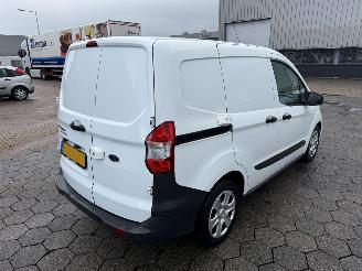 Ford Transit Courier Van 1.5 TDCI Trend Duratorq S&S picture 4
