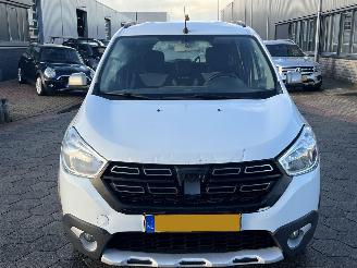 Dacia Lodgy 1.3 TCe Stepway 5p picture 2