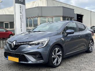 krockskadad bil auto Renault Clio 1.3 TCe 130PK RS Line AUTOMAAT 2019/12