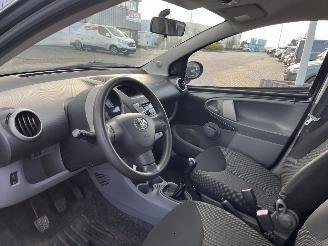 Toyota Aygo 1.0-12V Comfort picture 15