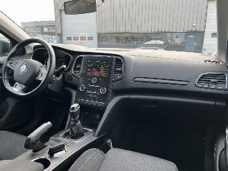 Renault Mégane Estate 1.2 TCe Limited picture 13