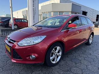 Coche accidentado Ford Focus Wagon 1.6 TDCI ECOnetic Lease Titanium 2012/12