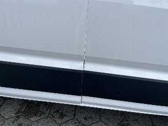 Volkswagen Crafter 35 2.0 TDI L3H3 Highline 177PK AUTOMAAT picture 16