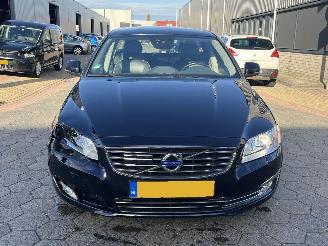 Volvo V-70 2.0 D4 Inscription Edition picture 2