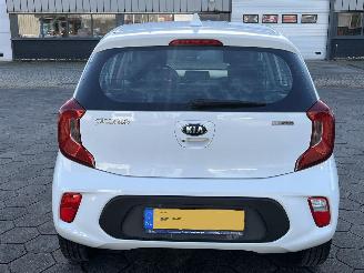 Kia Picanto 1.0 CVVT ComfortPlusLine Navigator picture 5